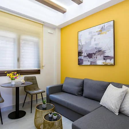 Aretousa Apartment